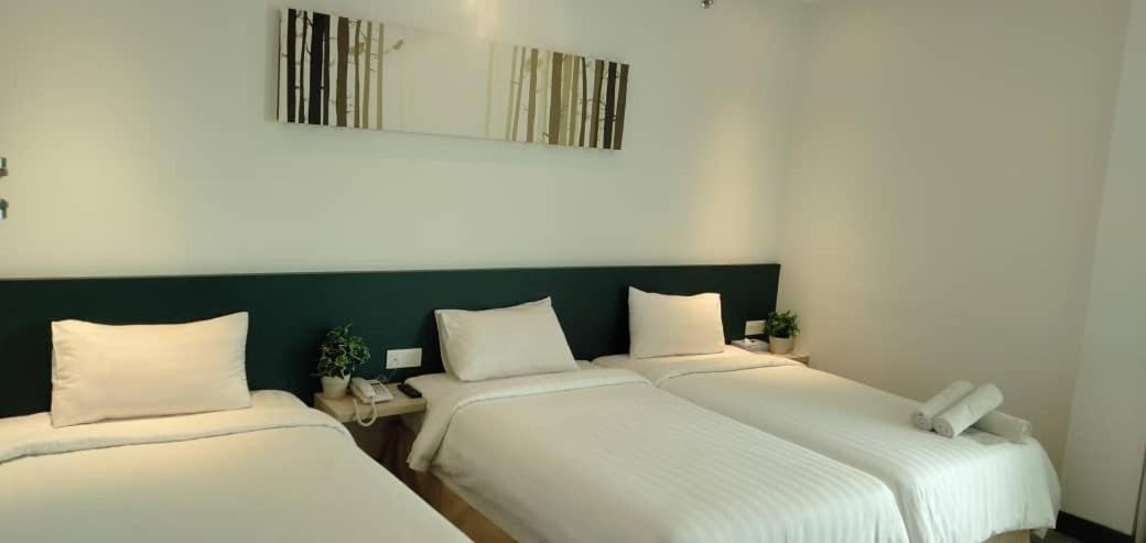 Fuller Hotel קולים מראה חיצוני תמונה