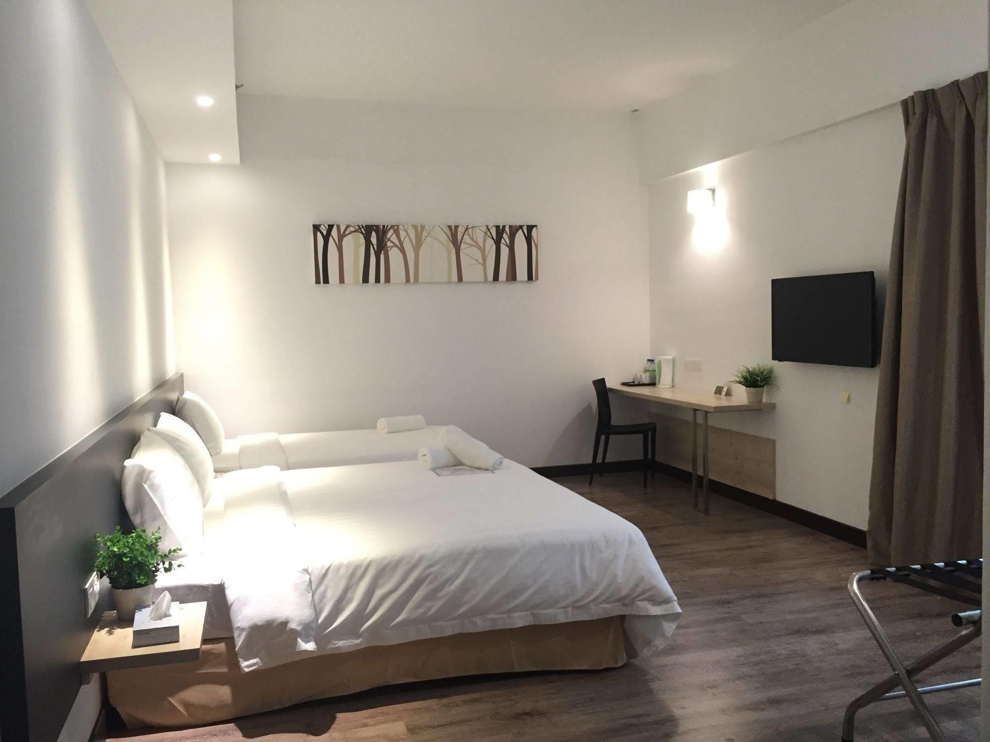 Fuller Hotel קולים מראה חיצוני תמונה