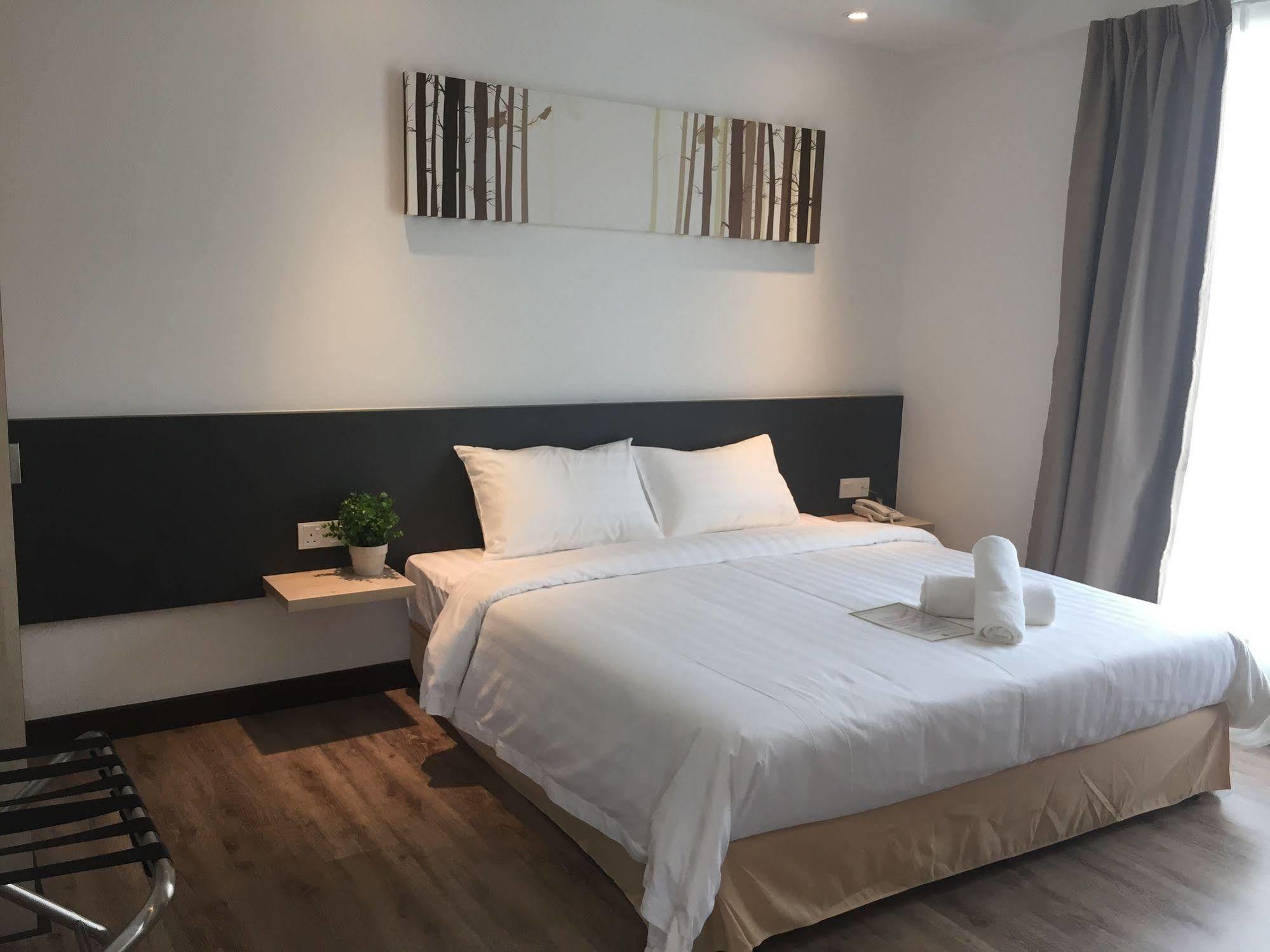 Fuller Hotel קולים מראה חיצוני תמונה